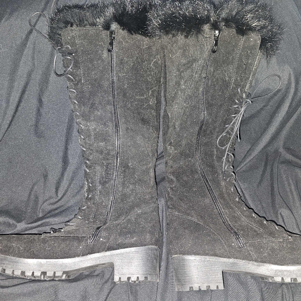 *NEW* Black knee high faux suede boots